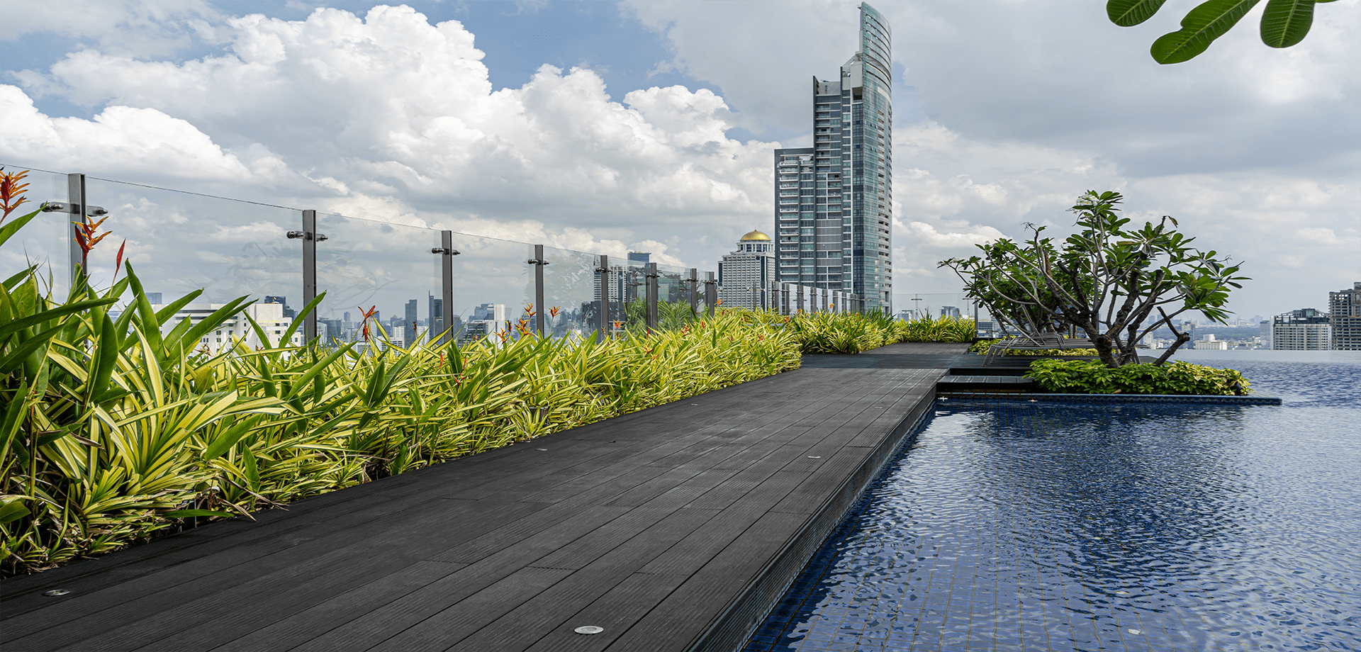 H-137-Urbano-Absolute-Sathon-Taksin-1920-920-2_compressed.png